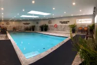 Georgian Bay Hotel, Trademark Collection by Wyndham - Pools