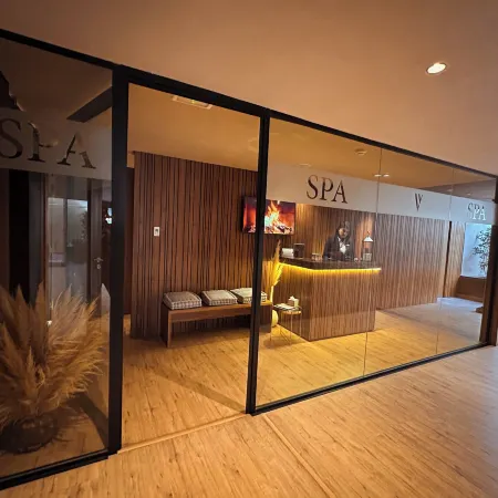 Longue VIE Hotels