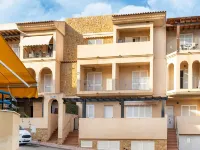 Apartment near the beach with sea views