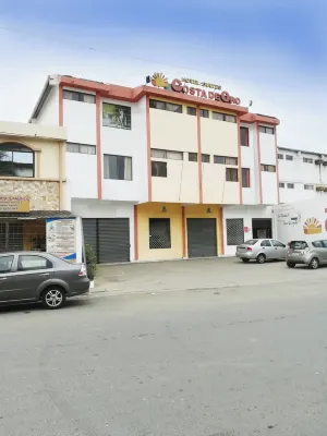 Hotel Suites Costa de Oro فنادق في 