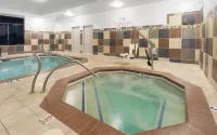 Holiday Inn Express & Suites EUGENE DOWNTOWN - UNIVERSITY by IHG - Bathtub