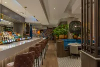 คราวน์ พลาซ่า ดับลิน แอร์พอร์ต บาย IHG - ที่มีบาร์