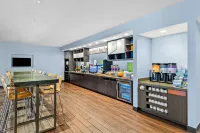 Home2 Suites by Hilton Youngstown West/Austintown - breakfast