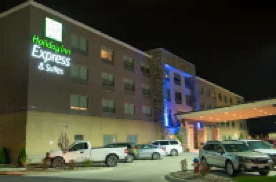 Holiday Inn Express & Suites DAYTON SW - UNIVERSITY AREA by IHG โรงแรมในเดย์ตัน