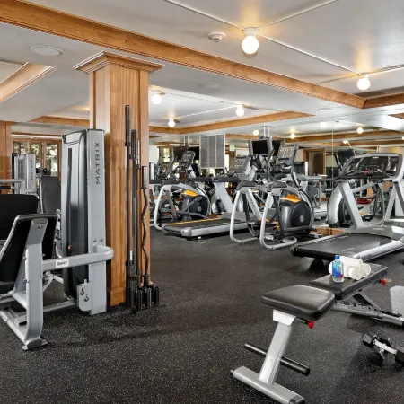 Deluxe 2 Bedroom Apartments at Resort with Outdoor Pool & Hot Tub