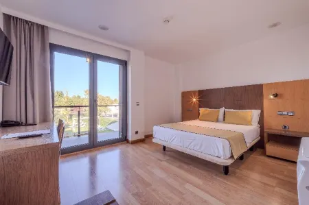 Hotel ITC Ciudad de Haro Отели в г. Аро