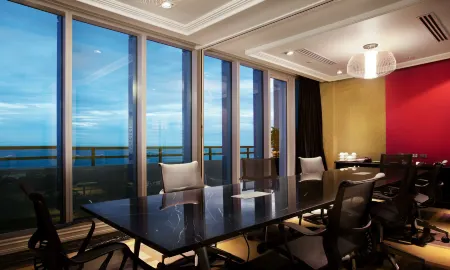 Grand Papua Hotel Отели рядом с достопримечательностью «Университет Папуа-Новая Гвинея»