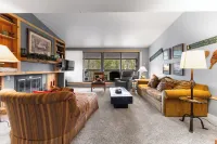 Saints John 2503 by Summit County Mountain Retreats Hotels in North Keystone