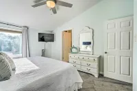 Pool & Beach Access: 'Sunnyside 55' in PCB! - Wifi