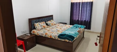 Kanak Hotel & Restaurant Отели в г. Чамоли