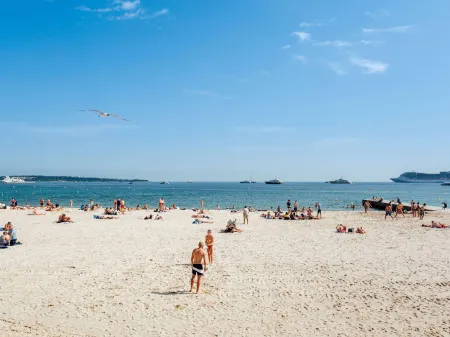 Ibis Budget le Cannet des Maures Отели рядом с достопримечательностью «The Var»