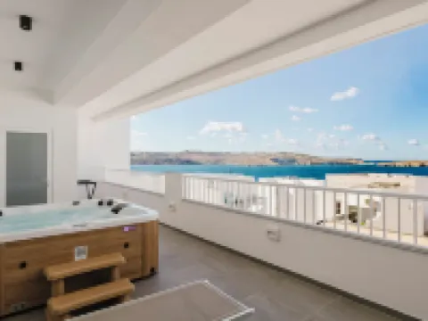 HORIZON SUITES by the Sea Hotels in Bugibba