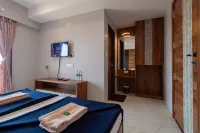 Hotel Aaradhya Crown - 2-Star