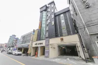 Iksan Hotel Seodong Stay - parking