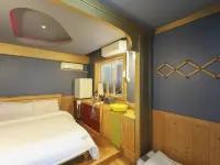 Yeosu Expo Motel Hoteles cerca de Faro Hamel