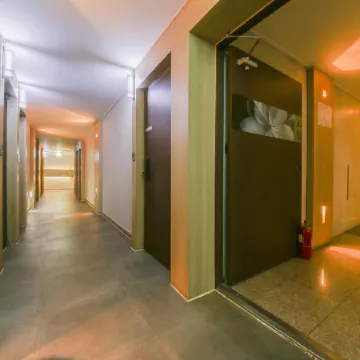 Yeoubi Hotel