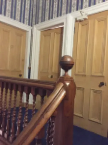 Lauderville Guest House