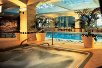 Fairmont Royal York Hotel - Pools
