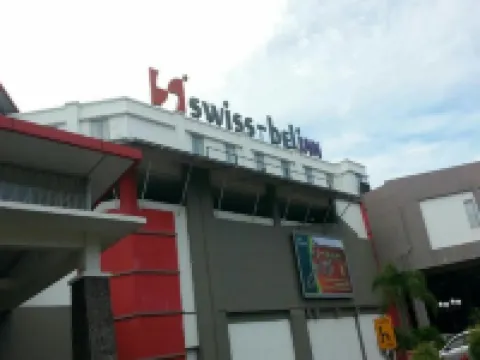 Swiss-Belinn Panakkukang Hotels in Makassar