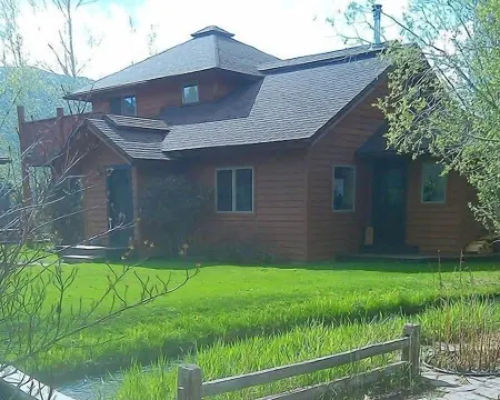 Creekside on Quigley - 3BD Private Home on Trails + Hot Tub Hotels in Hailey