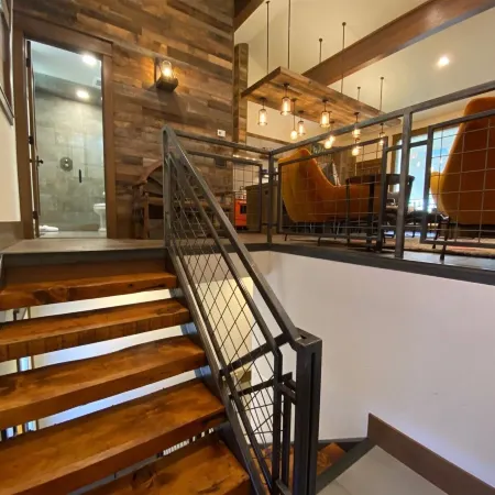DT Ketchum - Chill, Two-story Getaway w/ a Gourmet Kitchen - Walk Downtown & to River Run Lifts