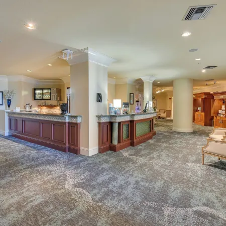 Emerald Grande Condo Beach, Marina and Ocean View Отели рядом с достопримечательностью «Пляж Джетти-Ист»