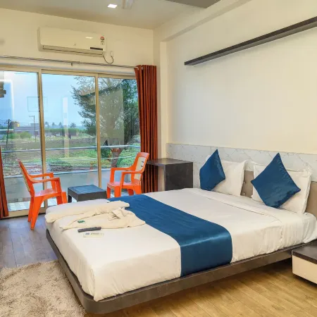 Hotel Srushti Regency