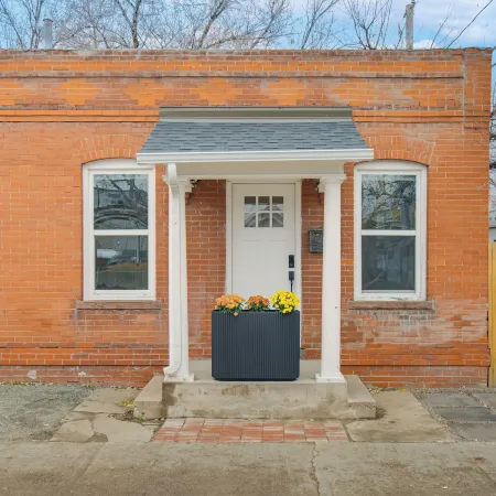 Walk to Eats! Tennyson Haven w/ Pet-Friendly Yard