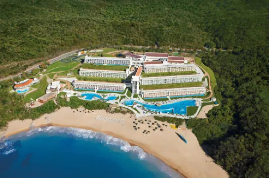 Secrets Huatulco Resort and Spa