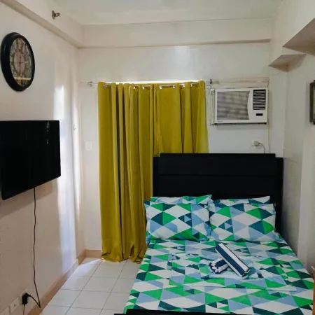 Tranquil Studio Retreat with Shared Pool in Davao City