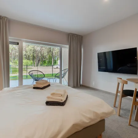 Hidden Coast Apartments - Premium Seaside Apartments with Pool, 2-Minute Walk to the Beach