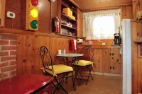 Idyllwild Realty Vacations - Jacuzzi