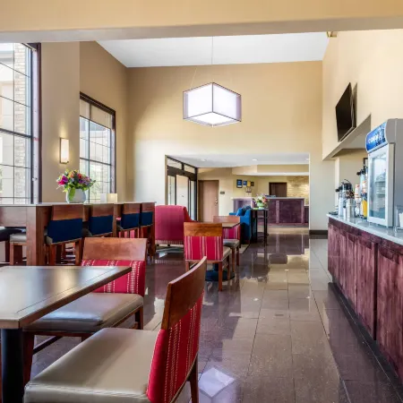 Comfort Inn & Suites