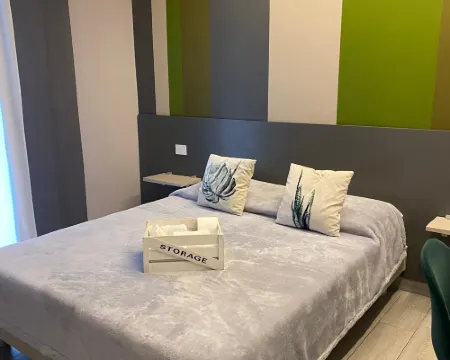 GREY HOUSE SRLS Hoteles en Latina