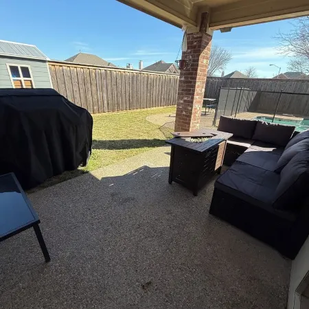 Luxurious home /Pool/GameR/BBQ/kingbed/legacyW/Frisco