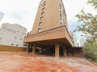 MUTE HOTEL Hotels near أوريوكدو سكاي ووك