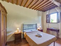 Apartment in Tuscany with Pool and Scenic Views - Apartments