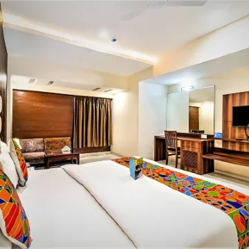 FabHotel Prime President Hotels near Taj Mahal Palace