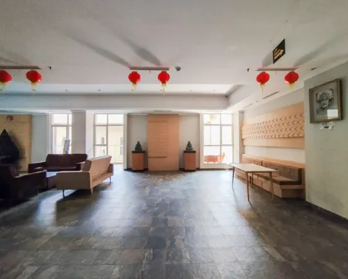 Simple Look 2BR Apartment near Universities at Skyland City Jatinangor By Travelio Hoteles en Jatinangor