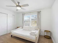 Nookside Grand Estate For 8 Hotels in Hamilton