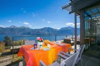 Penthouse-LakeView-AC-Private Garden
