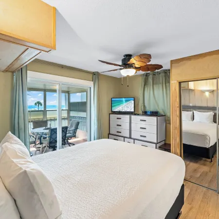 Gulf Holiday by Beachside Management