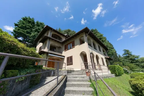 Pandora Lake Maggiore View and Private Beach - Happy Rentals - 4-نجوم