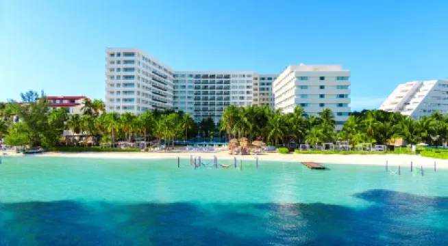 The Sens Cancun by Oasis - All Inclusive โรงแรมใน