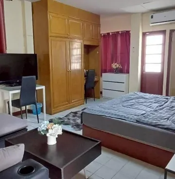 ห้องดีลักซ์เตียงใหญ่มีเครื่องปรับอากาศ