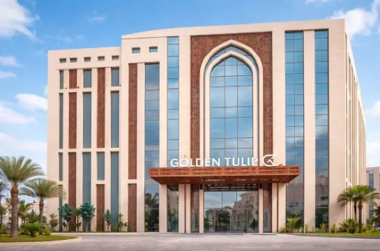 Golden Tulip Muscat The Village