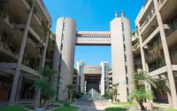 2 Bed Flat - Sleeps 7 - Pets - Pool - Parking Hotels in 