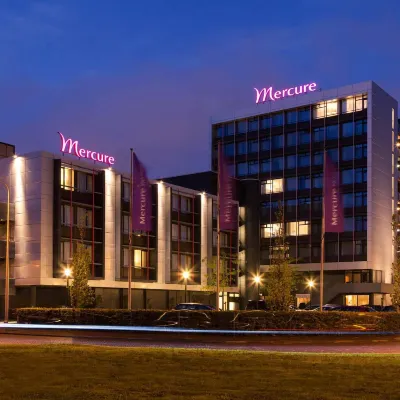 Mercure Hotel Groningen Martiniplaza Hotel dekat Synagogue Groningen