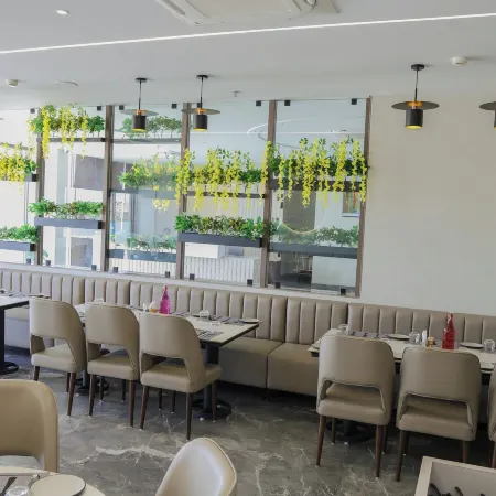 King's Kraft Shubh Hotel