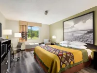 Super 8 by Wyndham Clinton Hotels in Clinton